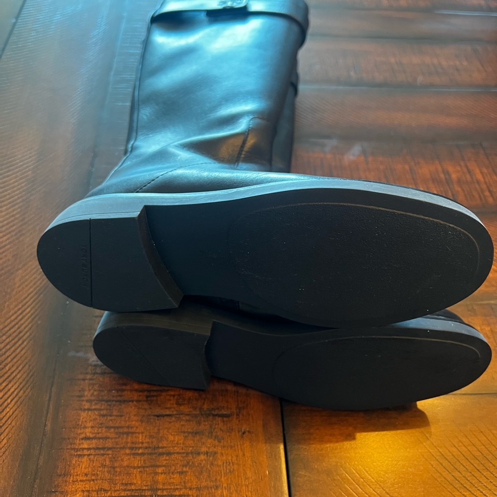 NWB - Last seasons Tory Burch leather riding boots! - Picture 6 of 6